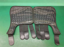 Load image into Gallery viewer, New JuvaSplint Quad Battery Powered Red Light Therapy Tendon Boots For Horses (4 Per Set)