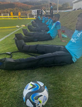 Load image into Gallery viewer, 6 chamber compression boots varicose Normatec veins lymphedema Boosts circulation and lymphatic drainage
Reduces delayed onset muscle soreness
Decreases swelling and stiffness
Relieves muscle fatigue
Accelerated recovery
Deep massage to energize tissues and relieve aches
Relieves the effect of swollen/heavy legs
Fight against water retention post surgery rehabilitation physical therapy muscle post workout recovery blood circulation wound care ulcers Diabetes home therapy portable diy